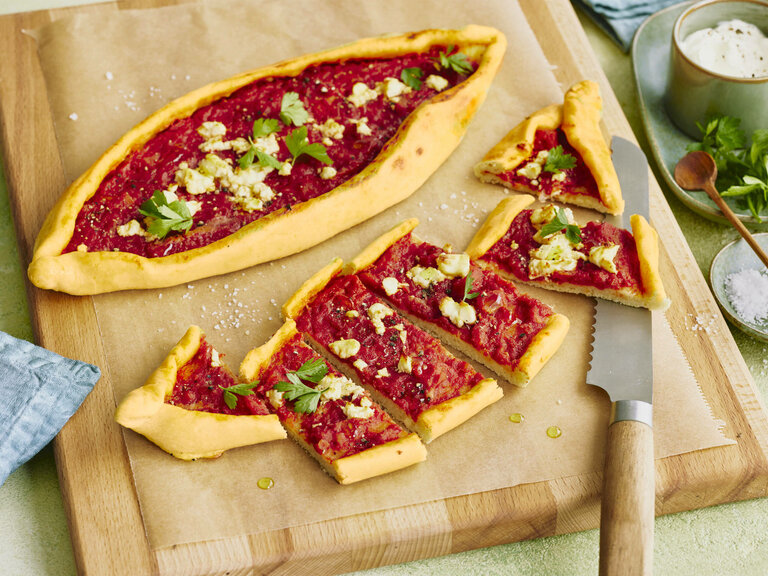 Pide mit Vorderformschinken